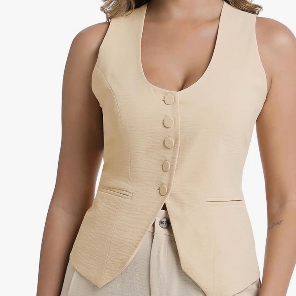 NWT Women’s Beige Tailored Button Vest Top Scoop Neck Waistcoat Beige Tan S